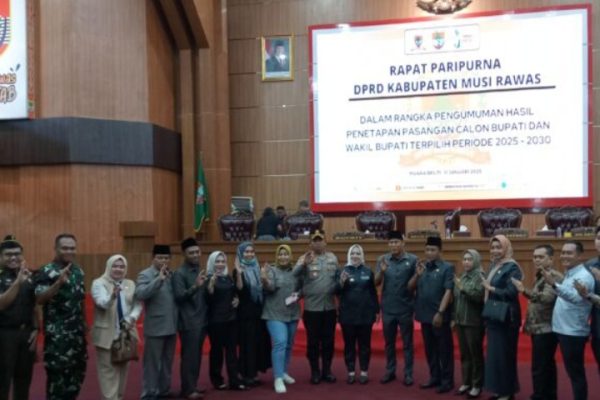Gelar Rapat Paripurna, DPRD Musi Rawas Tetapkan Ratna Machmud-Suprayitno Bupati Terpilih